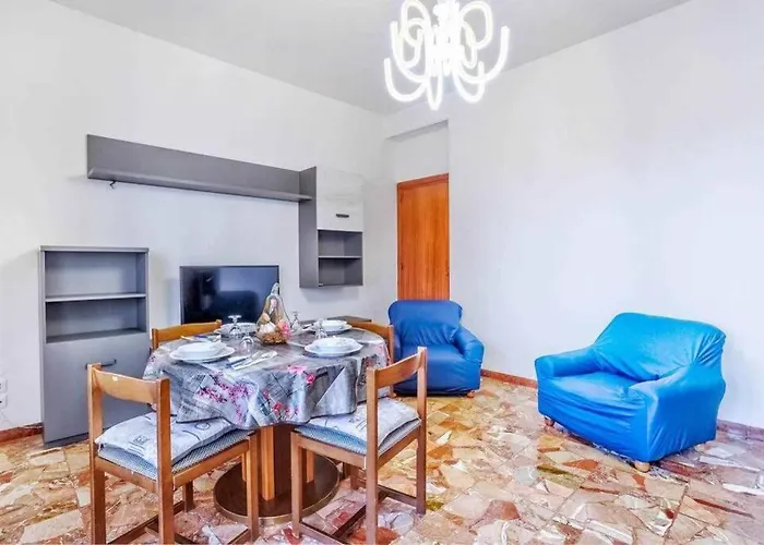 Luminoso Silvi Marina Lungomare Nord Silvi Paese